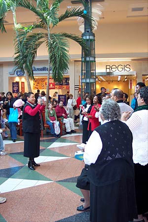 Greater Works Choir at Concord Mall - 19
