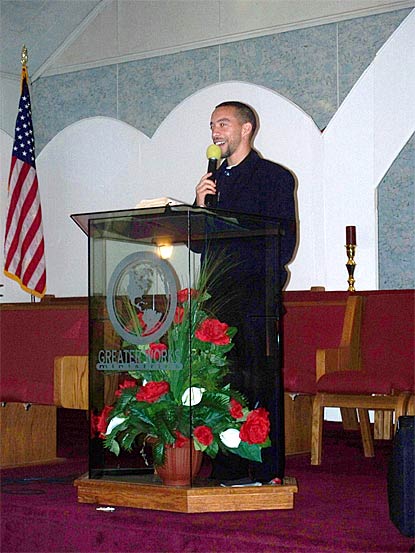 Ernie Stevens visits Greater Works Ministries for Pentecost 2007 - 6-21a